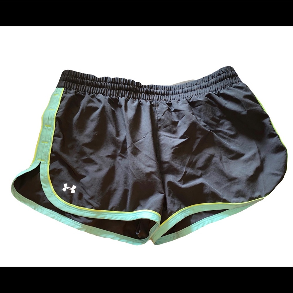 Under armor fitted workout shorts